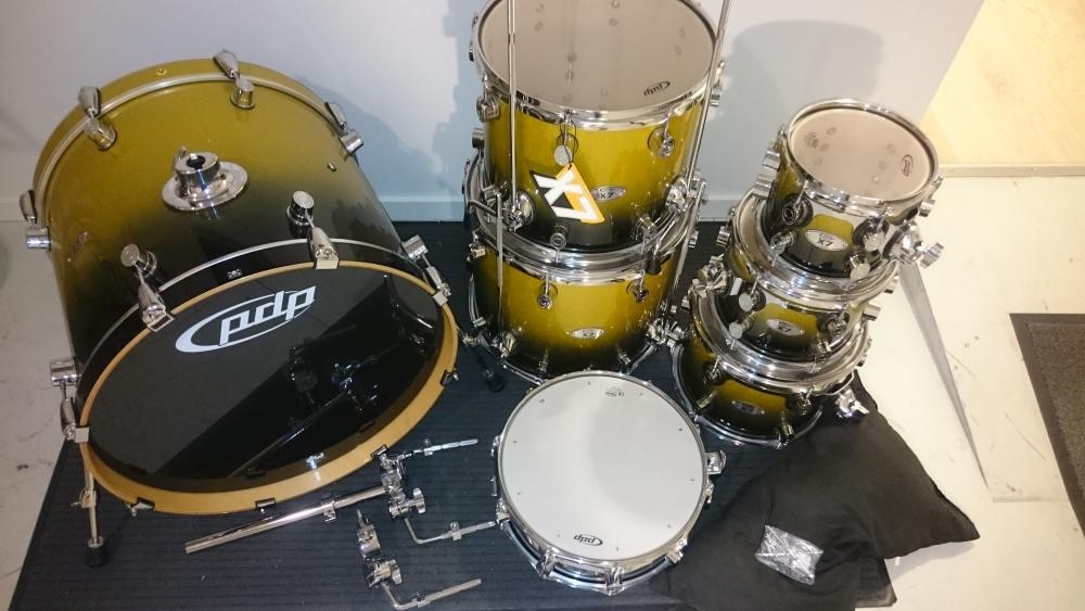 Trommesæt PDP X7 Pacific Drums/DW Gold Sparkle Tom (TomTom) soundtrade
