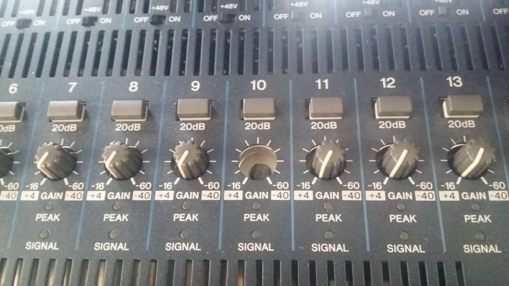 Yamaha DM1000 digital mixer