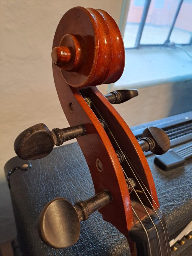 Cello 44 Made in GDR