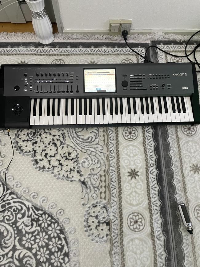 Korg kronos 1